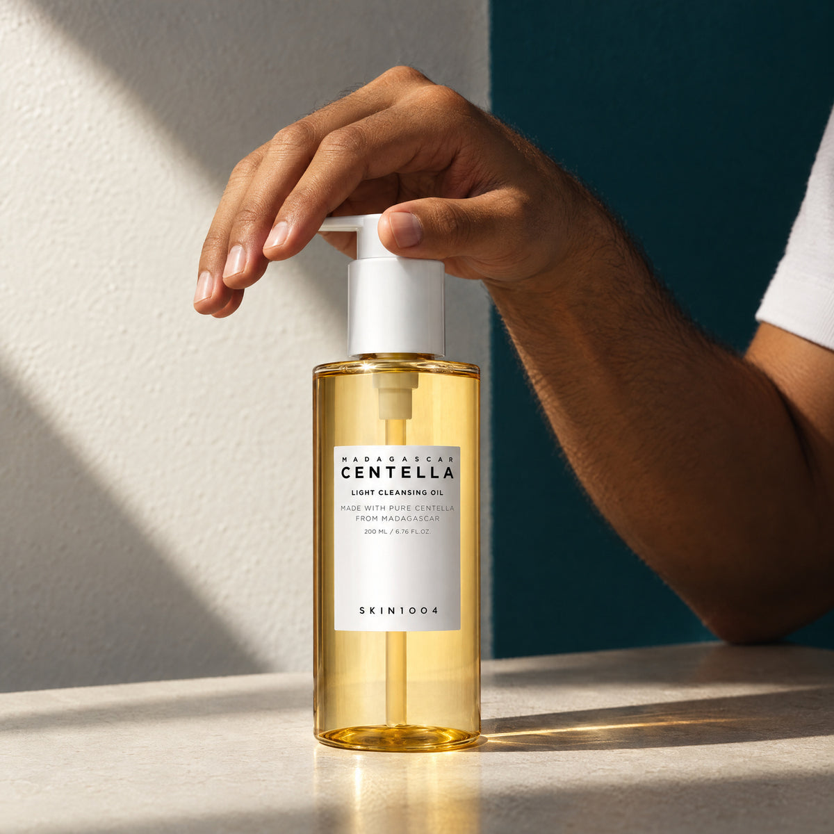 SKIN1004 - Madagascar Centella Light Cleansing Oil 200ml