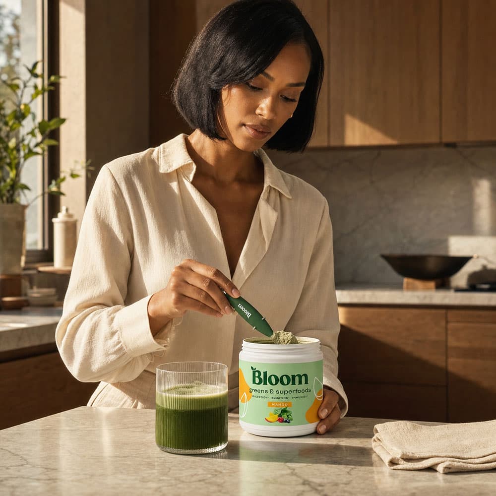 Superfood Greens Powder Mango - 30 Servings (With Frother)