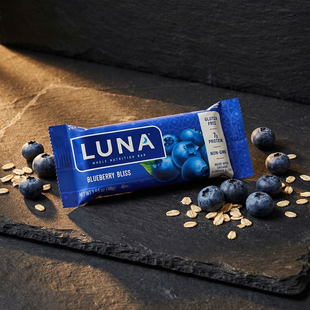 Luna Bar Blueberry Bliss 1.69oz - 15 Bars (70%+ Organic)