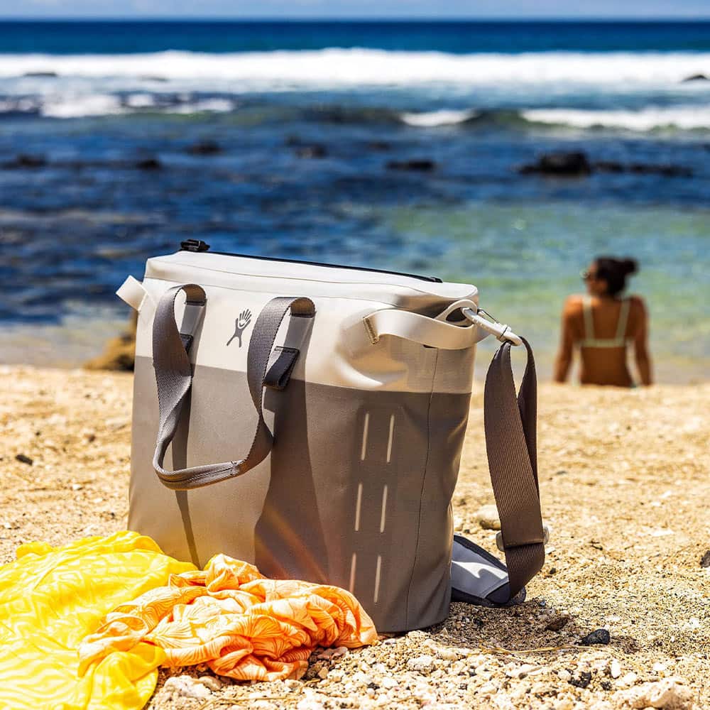 Hydro Flask Day Escape 26L Soft Cooler Tote