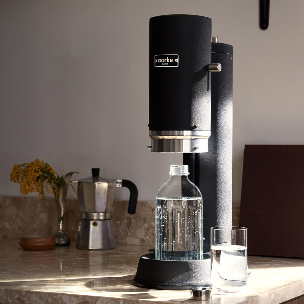 Carbonator Pro Sparkling Water Maker - Matte Black