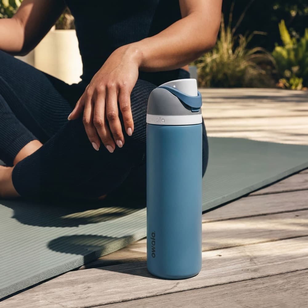 Blender Bottle FreeSip 24oz - Stainless Steel