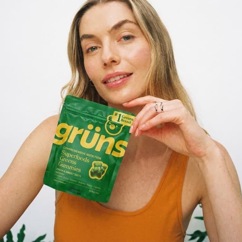 Grüns - Super Greens Multivitamin Gummies - Strawberry 28 Count